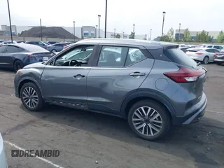 2021 Nissan Kicks SV z VIN 3N1CP5CV1ML537730, wystawiony jako IAAI lot #42093316 z przebiegiem 63 051 mil mil oraz . Historia ofert i sprzedaży dostępna na DreamBid. Obrazek 15.