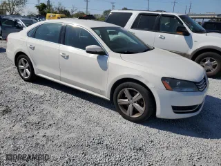 2014 Volkswagen Passat SE with VIN 1VWBP7A36EC002280, listed as a Copart auction lot 45339645 with 176,445 mi miles and Salvage Title. Bid and sale history available at carsss.com. Image 4.
