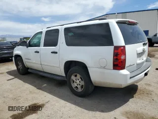 2007 Chevrolet Suburban LT with VIN 3GNFC16J27G263241, listed as a Copart auction lot 52490635 with 211,333 mi miles and Salvage title. Bid and sale history available at DreamBid. Image 2.