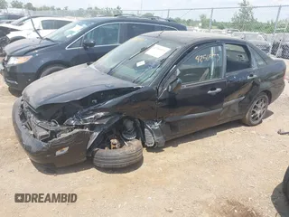 2007 Ford Focus S с VIN 1FAFP34N97W303613, выставлен на аукционе IAAI как лот 42569973 с пробегом 141 821 миль миль и . История ставок и продаж доступна на DreamBid. Изображение 2.