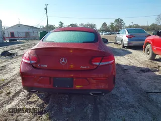 2018 Mercedes-Benz C 300 z VIN WDDWJ4KB9JF693250, wystawiony jako IAAI lot #41444482 z przebiegiem Nie podano mil oraz . Historia ofert i sprzedaży dostępna na DreamBid. Obrazek 17.