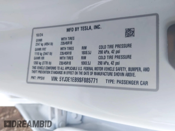 2025 Tesla Model 3 Long Range z VIN 5YJ3E1EB9SF885771, wystawiony jako IAAI lot #42158734 z przebiegiem 3480 mil mil oraz . Historia ofert i sprzedaży dostępna na DreamBid. Obrazek 9.