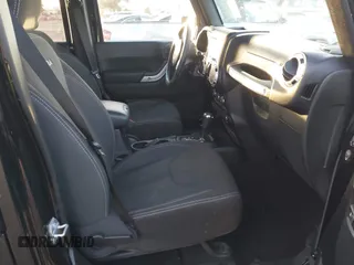 2018 Jeep Wrangler JK Unlimited Sahara with VIN 1C4HJWEG0JL810480, listed as a IAAI auction lot 41260609 with 69,776 mi miles. Bid and sale history available at carsss.com. Image 5.