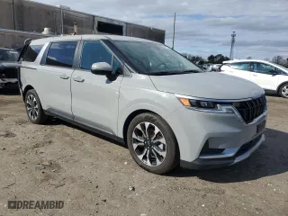 2024 Kia Carnival EX with VIN KNDNC5H39R6440723, listed as a Copart auction lot 45081165 with 6,255 mi miles and Salvage Title. Bid and sale history available at carsss.com. Image 4.