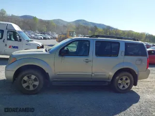 2006 Nissan Pathfinder SE with VIN 5N1AR18W06C625090, listed as a IAAI auction lot 42033313 with 263,131 mi miles. Bid and sale history available at carsss.com. Image 14.