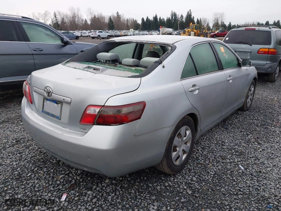 2007 Toyota Camry CE with VIN JTNBE46K573032652, listed as a IAAI auction lot 41762026 with 183,949 mi miles. Bid and sale history available at carsss.com. Image 4.