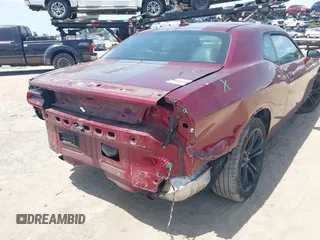 2017 Dodge Challenger SXT z VIN 2C3CDZAGXHH640987, wystawiony jako IAAI lot #42462976 z przebiegiem 146 943 mil mil oraz . Historia ofert i sprzedaży dostępna na DreamBid. Obrazek 6.