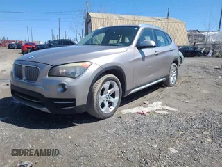 2013 BMW X1 xDrive28i z VIN WBAVL1C51DVR89832, wystawiony jako Copart lot #53842475 z przebiegiem 197 849 mil mil oraz Czysty tytuł • Clean title. Historia ofert i sprzedaży dostępna na DreamBid. Obrazek 2.