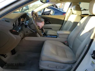 2012 Acura RL Technology with VIN JH4KB2F6XCC000213, listed as a Copart auction lot 81556514 with 103,466 mi miles and Salvage Title. Bid and sale history available at DreamBid. Image 7.