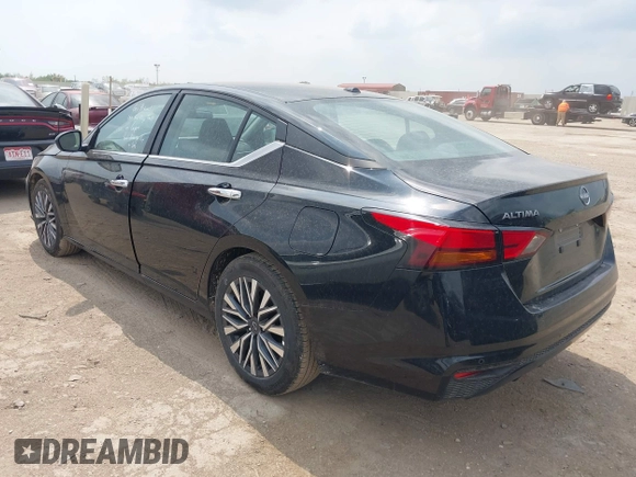 2025 Nissan Altima SV with VIN 1N4BL4DV9SN369058, listed as a IAAI auction lot 42180142 with 2,087 mi miles and . Bid and sale history available at DreamBid. Image 3.