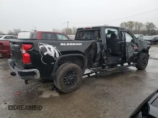 2022 Chevrolet Silverado 3500HD LT with VIN 1GC4YTEY3NF167855, listed as a Copart auction lot 80184594 with 37,435 mi miles and Salvage Title. Bid and sale history available at DreamBid. Image 3.