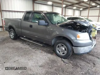 2006 Ford F-150 XL with VIN 1FTPX12V16FB81639, listed as a IAAI auction lot 41568970 with 273,852 mi miles. Bid and sale history available at carsss.com. Image 1.