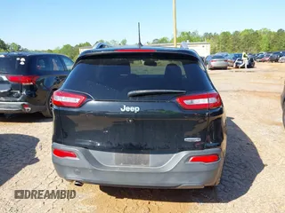 2018 Jeep Cherokee Latitude Plus with VIN 1C4PJLLB5JD584433, listed as a IAAI auction lot 41982764 with 95,730 mi miles. Bid and sale history available at carsss.com. Image 16.