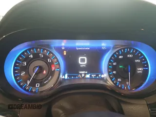 2018 Chrysler 300 S z VIN 2C3CCAGG7JH141811, wystawiony jako Copart lot #53568055 z przebiegiem 140 220 mil mil oraz Szkoda całkowita • Salvage title. Historia ofert i sprzedaży dostępna na DreamBid. Obrazek 9.