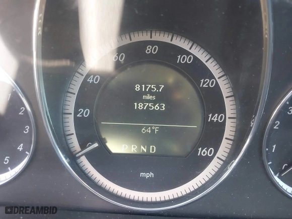 2011 Mercedes-Benz E-Class E 350 with VIN WDDKJ5GB8BF079692, listed as a IAAI auction lot 40794197 with 187,563 mi miles. Bid and sale history available at carsss.com. Image 7.