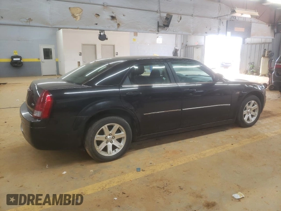 2007 Chrysler 300 with VIN 2C3LA43R47H807305, listed as a Copart auction lot 43936705 with 160,622 mi miles and Clean Title. Bid and sale history available at carsss.com. Image 3.