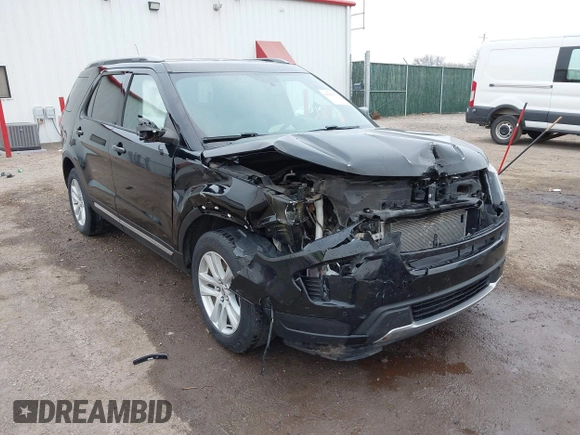 2018 Ford Explorer XLT z VIN 1FM5K7D8XJGA19202, wystawiony jako IAAI lot #41211513 z przebiegiem 120 407 mil mil oraz . Historia ofert i sprzedaży dostępna na DreamBid. Obrazek 1.