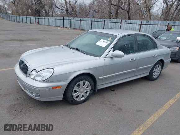 2003 Hyundai Sonata with VIN KMHWF25S33A840475, listed as a IAAI auction lot 41783799 with 181,890 mi miles. Bid and sale history available at carsss.com. Image 2.