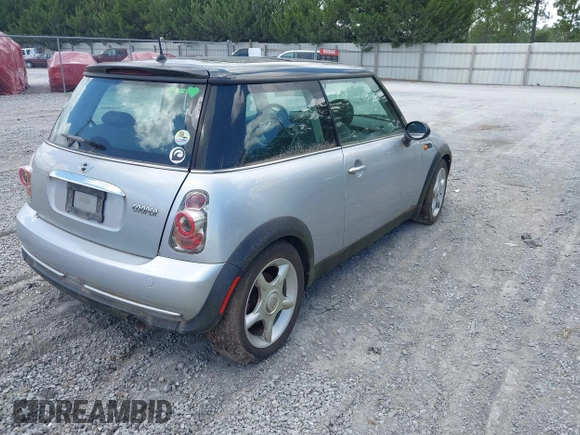 2002 MINI Hardtop with VIN WMWRC33432TE11649, listed as a IAAI auction lot 42583224 with 114,339 mi miles and . Bid and sale history available at DreamBid. Image 4.