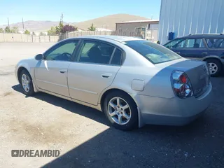 2006 Nissan Altima 2.5 with VIN 1N4AL11D16N394127, listed as a IAAI auction lot 42058345 with 205,454 mi miles. Bid and sale history available at carsss.com. Image 3.