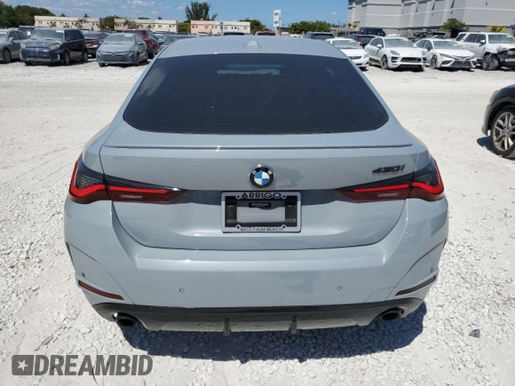 2022 BMW 4 Series 430i z VIN WBA63AV04NFM02881, wystawiony jako Copart lot #49373595 z przebiegiem 33 722 mil mil oraz Szkoda całkowita • Salvage title. Historia ofert i sprzedaży dostępna na DreamBid. Obrazek 6.