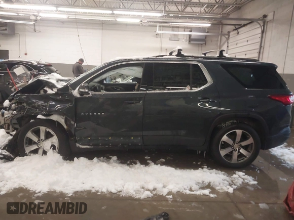 2019 Chevrolet Traverse LT Leather with VIN 1GNEVHKWXKJ189106, listed as a IAAI auction lot 41587083 with 1 mi miles. Bid and sale history available at carsss.com. Image 14.