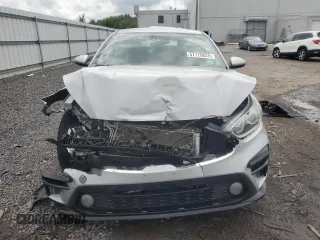 2021 Kia Forte LXS z VIN 3KPF24AD5ME334549, wystawiony jako Copart lot #57179825 z przebiegiem 43 544 mil mil oraz Szkoda całkowita • Salvage title. Historia ofert i sprzedaży dostępna na DreamBid. Obrazek 5.