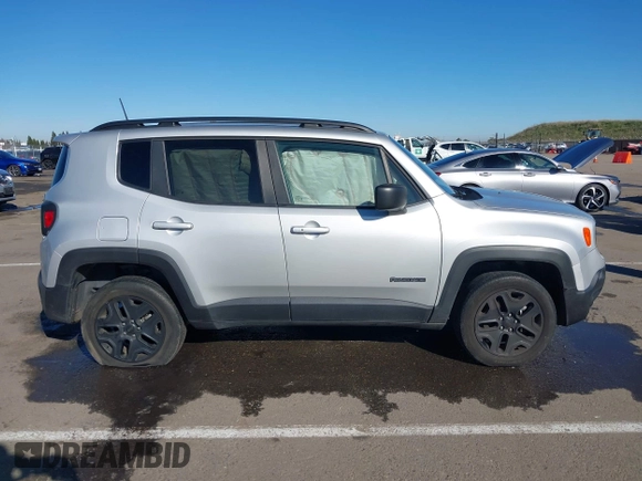 2018 Jeep Renegade Sport with VIN ZACCJBAB9JPH83336, listed as a IAAI auction lot 41555991 with 37,288 mi miles. Bid and sale history available at carsss.com. Image 13.