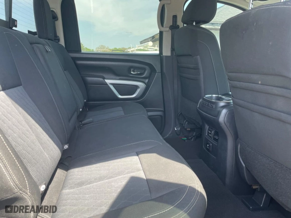 2016 Nissan Titan XD Platinum Reserve with VIN 1N6BA1F2XGN516798, listed as a Copart auction lot 53584635 with 104,737 mi miles and Clean Title. Bid and sale history available at carsss.com. Image 6.