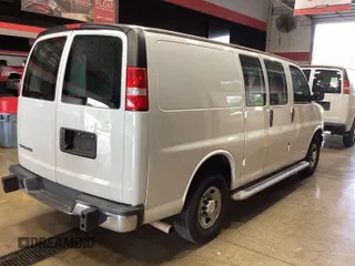 2020 Chevrolet Express Cargo с VIN 1GCWGAFG0L1202979, выставлен на аукционе IAAI как лот 42654243 с пробегом 101 739 миль миль и . История ставок и продаж доступна на DreamBid. Изображение 1.