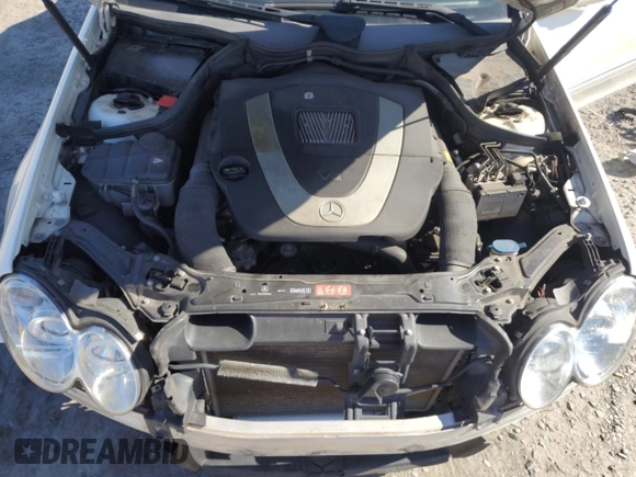 2009 Mercedes-Benz CLK 350 z VIN WDBTK56F99T103850, wystawiony jako Copart lot #45196015 z przebiegiem 125 692 mil mil oraz Szkoda całkowita • Salvage title. Historia ofert i sprzedaży dostępna na DreamBid. Obrazek 11.