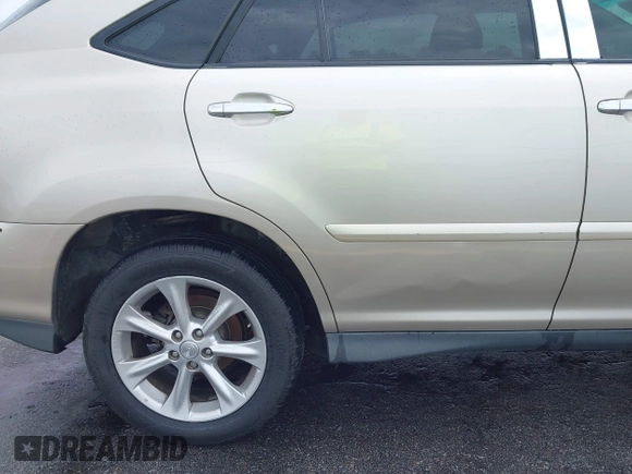 2008 Lexus RX 350 with VIN 2T2GK31U38C035396, listed as a IAAI auction lot 42105364 with 250,112 mi miles and . Bid and sale history available at DreamBid. Image 17.