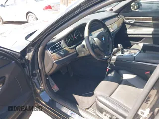 2012 BMW 7 Series 750i с VIN WBAKA8C54CDV99880, выставлен на аукционе IAAI как лот 42457445 с пробегом 140 136 миль миль и . История ставок и продаж доступна на DreamBid. Изображение 12.