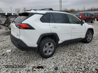 2024 Toyota RAV4 Hybrid LE z VIN JTMMWRFV2RD246027, wystawiony jako Copart lot #52181695 z przebiegiem Nie podano mil oraz Szkoda całkowita • Salvage title. Historia ofert i sprzedaży dostępna na DreamBid. Obrazek 3.