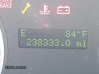 2006 Ford Explorer XLS z VIN 1FMEU72E36UB11635, wystawiony jako IAAI lot #41896140 z przebiegiem 238 333 mil mil oraz . Historia ofert i sprzedaży dostępna na DreamBid. Obrazek 15.