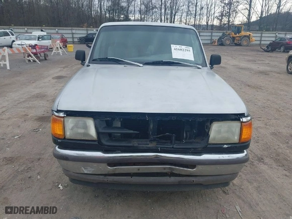 1996 Ford Ranger XL with VIN 1FTCR14A2TPA33525, listed as a IAAI auction lot 41602295 with 209,805 mi miles. Bid and sale history available at carsss.com. Image 12.