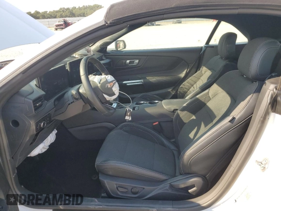2025 Ford Mustang EcoBoost with VIN 1FAGP8UH5S5117335, listed as a Copart auction lot 64696795 with 4,015 mi miles and Clean title. Bid and sale history available at DreamBid. Image 7.