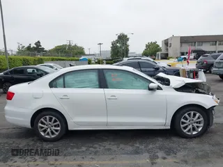 2013 Volkswagen Jetta SE with VIN 3VWDP7AJXDM432740, listed as a IAAI auction lot 42569834 with 118,659 mi miles and . Bid and sale history available at DreamBid. Image 13.