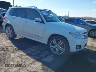 2012 Mercedes-Benz GLK GLK 350 with VIN WDCGG8HB5CF806880, listed as a IAAI auction lot 41600127 with 101,780 mi miles. Bid and sale history available at carsss.com. Image 1.