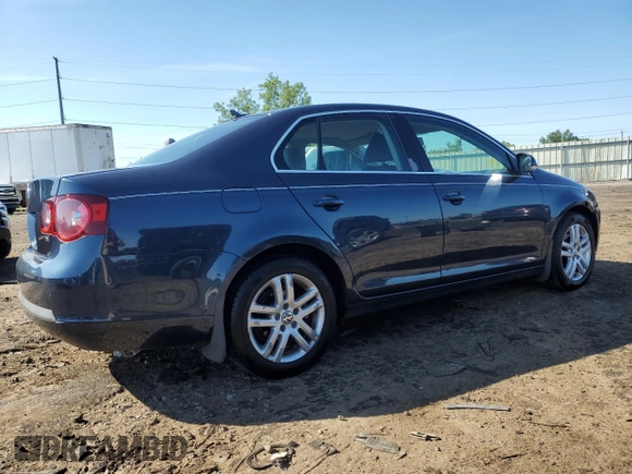 2009 Volkswagen Jetta with VIN 3VWAL71KX9M055857, listed as a Copart auction lot 66105295 with 281,546 mi miles and Clean title. Bid and sale history available at DreamBid. Image 3.