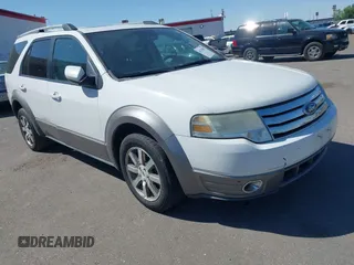 2008 Ford Taurus X SEL с VIN 1FMDK02W18GA00472, выставлен на аукционе IAAI как лот 42339407 с пробегом 236 212 миль миль и . История ставок и продаж доступна на DreamBid. Изображение 1.