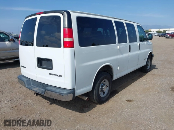 2006 Chevrolet Express Passenger with VIN 1GAHG35U061192639, listed as a IAAI auction lot 42465565 with 208,587 mi miles and . Bid and sale history available at DreamBid. Image 4.