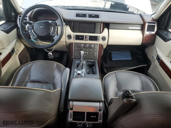2011 Land Rover Range Rover HSE with VIN SALME1D49BA357169, listed as a Copart auction lot 44018525 with 134,269 mi miles and Clean Title. Bid and sale history available at carsss.com. Image 8.