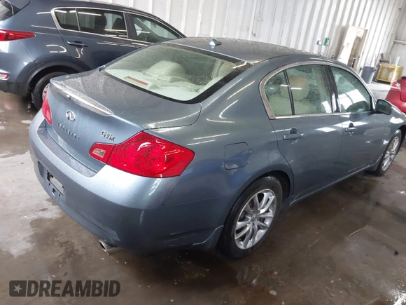 2008 Infiniti G35 Sedan x with VIN JNKBV61F18M269370, listed as a IAAI auction lot 41863104 with 246,197 mi miles. Bid and sale history available at carsss.com. Image 4.