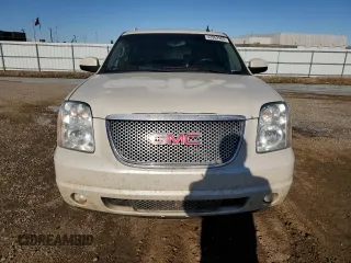 2014 GMC Yukon XL Denali with VIN 1GKS2MEF2ER165627, listed as a Copart auction lot 42962905 with 157,903 mi miles and Salvage Title. Bid and sale history available at carsss.com. Image 5.