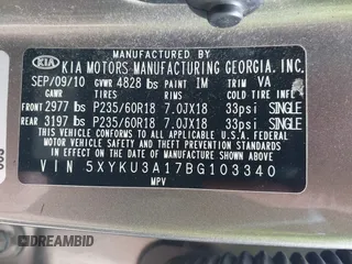2011 Kia Sorento EX with VIN 5XYKU3A17BG103340, listed as a IAAI auction lot 41944274 with 195,927 mi miles. Bid and sale history available at carsss.com. Image 9.