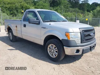 2013 Ford F-150 XL z VIN 1FTPF1CF9DKD22620, wystawiony jako IAAI lot #42660792 z przebiegiem 239 002 mil mil oraz . Historia ofert i sprzedaży dostępna na DreamBid. Obrazek 1.