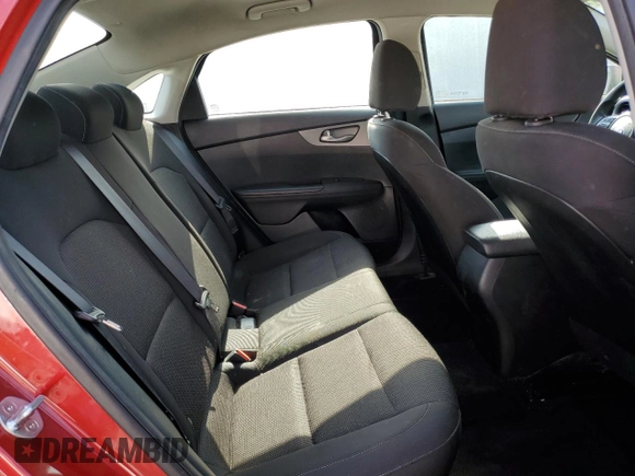2019 Kia Forte LXS z VIN 3KPF24AD8KE126372, wystawiony jako Copart lot #61846295 z przebiegiem 94 393 mil mil oraz Czysty tytuł • Clean title. Historia ofert i sprzedaży dostępna na DreamBid. Obrazek 10.