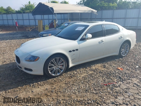 2012 Maserati Quattroporte S z VIN ZAM39JKA1C0065597, wystawiony jako IAAI lot #42193141 z przebiegiem 44 626 mil mil oraz . Historia ofert i sprzedaży dostępna na DreamBid. Obrazek 2.