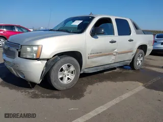 2007 Chevrolet Avalanche LT w/3LT with VIN 3GNEC12J67G138356, listed as a IAAI auction lot 41457612 with 1 mi miles. Bid and sale history available at carsss.com. Image 17.